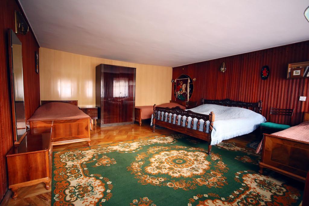 Apartment Gardenia Kutaisi Exterior photo